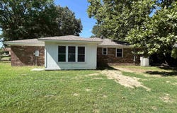 203 E Crystal Avenue, Wynne, AR 72396