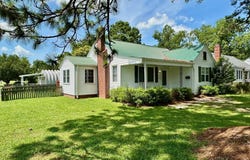 1208 W Main Street, Williamston, NC 27892