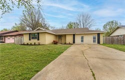 1101 Karena  ST, Springdale, AR 72762