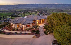 1015 Rimrock Lane, San Luis Obispo, CA 93401