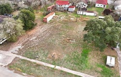 808 E Market St., SINTON, TX 78387
