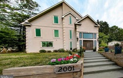2001 ARMY NAVY DRIVE, ARLINGTON, VA 22202
