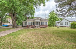 1901 E 9th Street, Okmulgee, OK 74447