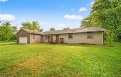 7101 Brakeman Road, Leroy, OH 44077