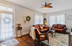 15 S Greenwood Avenue, Ware Shoals, SC 29629
