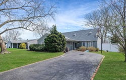 575 Bayport Avenue, Bayport, NY 11705