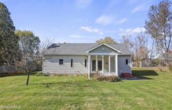 22 Luce Rd, Williamstown, MA 01267