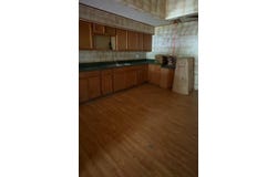 109 S Kansas Ave, Chanute, KS 66720
