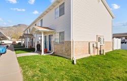 422 E 2050 N, North Ogden, UT 84414