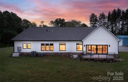 467 Dale Road, Spruce Pine, NC 28777