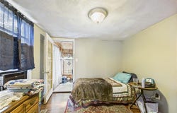 8 Kingstown Road, Richmond, RI 02898