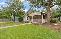 218 Bellevue Drive, Cleburne, TX 76033