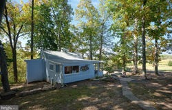 563 E DARK HOLLOW ROAD, PIPERSVILLE, PA 18947