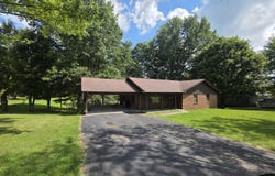1006 Rainbow Drive, Albany, KY 42602