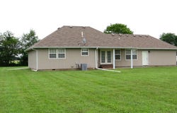 8861 Farm Road 2212, Washburn, MO 65772
