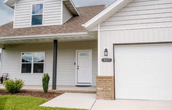887 S Parkside Circle, Nixa, MO 65714