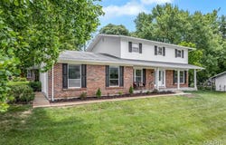 5 Rebecca Court, St Charles, MO 63301