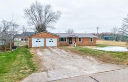 310 E 22nd Street, Huntingburg, IN 47542