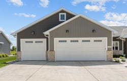 2157 FOX POINT Circle, DE PERE, WI 54115