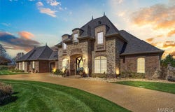 240 Golf Club Drive, Unincorporated, MO 65672