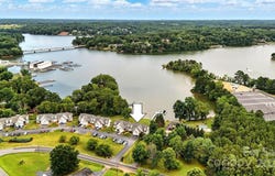 103 Heron Cove Loop, Hickory, NC 28601