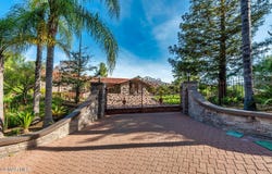 11 Inverness Road, Thousand Oaks, CA 91361