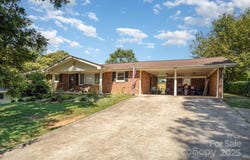 5609 Grace Chapel Road, Hickory, NC 28601