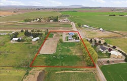 201 Clover Ln, Pasco, WA 99301