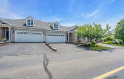 53 Cobble St, Clifton City, NJ 07013-2224