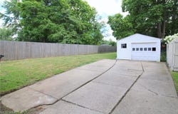 61 Berwyn Drive, Bedford, OH 44146