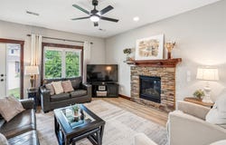 2747 NW 154th Court, Clive, IA 50325