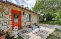 5026 Ed White, Kirby, TX 78219
