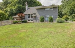 172 Roosevelt Road, Hyde Park, NY 12538