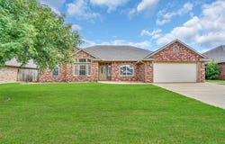 1204 Sheryl Lane, Altus, OK 73521