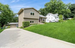 1235 Virginia Avenue, Des Moines, IA 50315