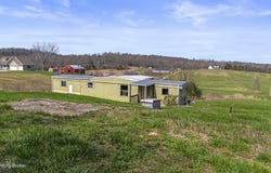 6474 Hardinsburg Rd, Cecilia, KY 42724
