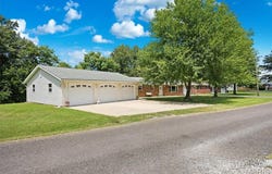 109 Echo Lane, Bethalto, IL 62010