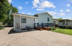 2614 W 59TH Street, Davenport, IA 52806