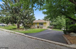 12 BARE AVENUE, READING, PA 19607
