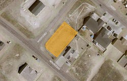 711 E Hahns Peak Ave, Pueblo West, CO 81007