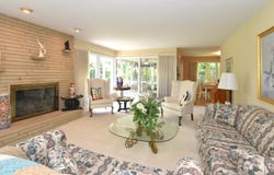 4729 James Ave, Wind Point, WI 53402