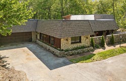 220 Palisades Drive, Signal Mountain, TN 37377