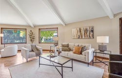 1000 Winston Circle, Mendota Heights, MN 55118