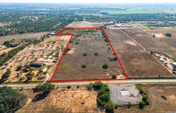 FM 472, Bigfoot, TX 78005