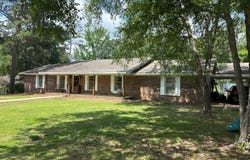110 Sidney Dr., Fulton, MS 38843