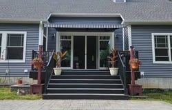 23 Plumadore Dr, Troy, NY 12180
