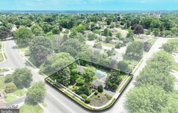 201 GRANT DRIVE, HANOVER, PA 17331
