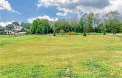 5878 Hawks Nest Circle NW unit: 16B, Canton, OH 44708