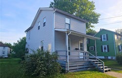 476 E Venango St, Mercer Boro, PA 16137
