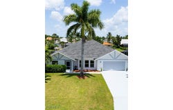 5233 SW 11th Court, Cape Coral, FL 33914
